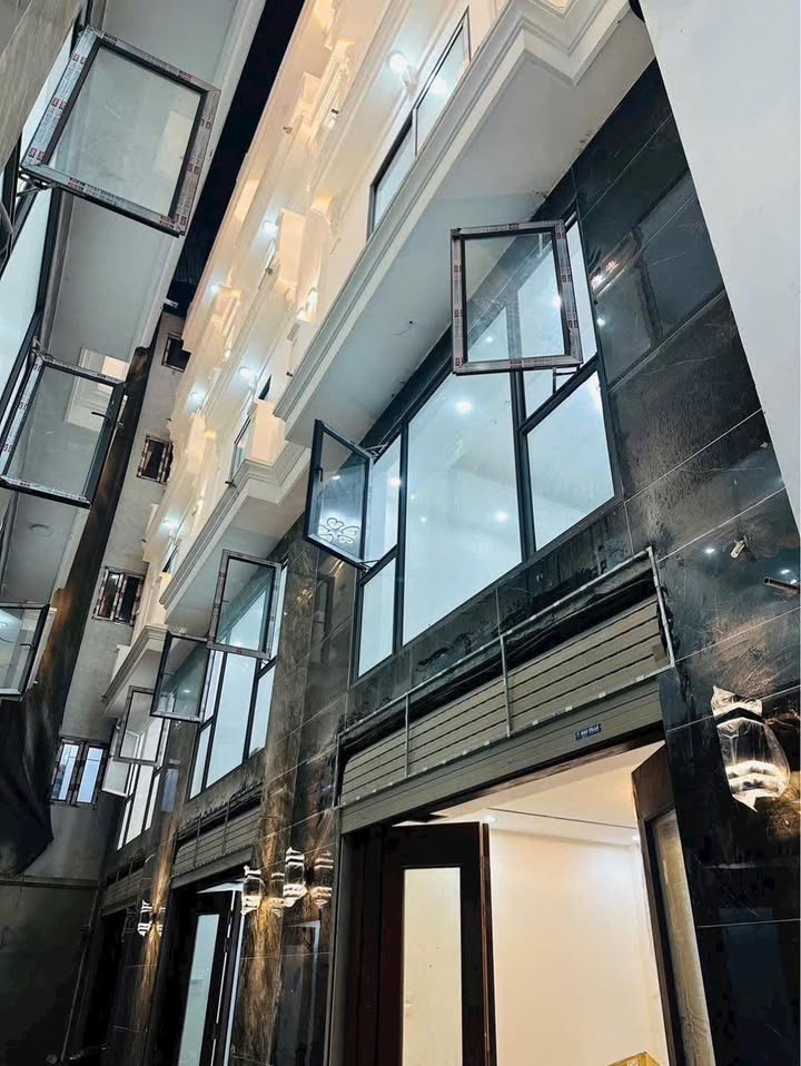 Nhà phố Trung Phụng, Đống Đa 33m² giá 8.8 tỷ - Đầu tư sinh lời tại vị trí trung tâm!