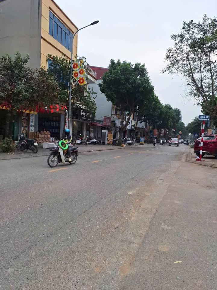 Đất nền Uy Nỗ Đông Anh 40m² giá 3 tỷ - Tiện ích đa dạng, giao thông thuận lợi!