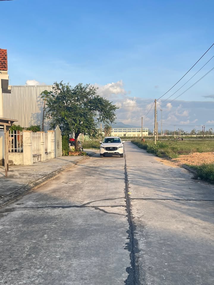 Dãy phòng trọ 10 phòng tại TT Ngô Mây, Phù Cát 215m² giá 3 tỷ - Đầu tư sinh lời ngay!