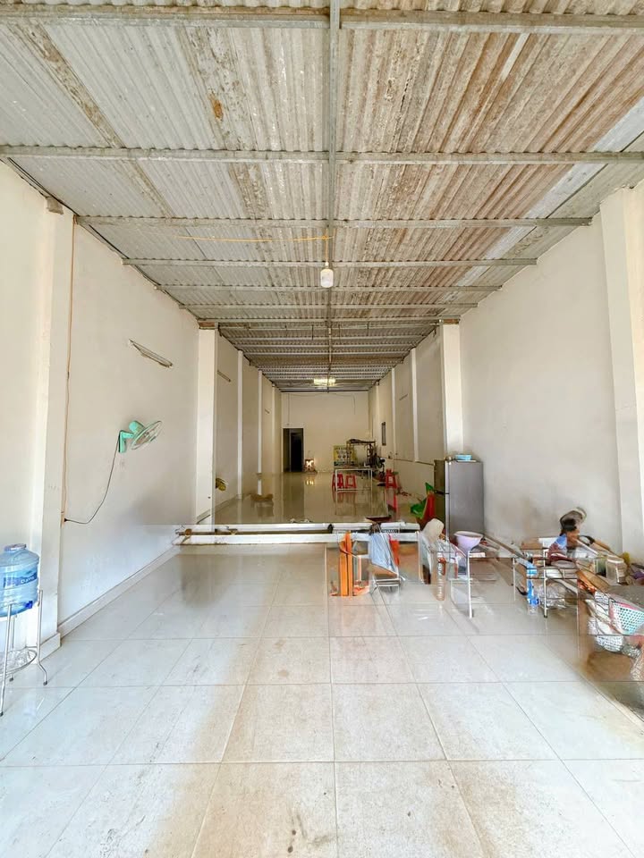 Nhà Mặt Tiền Y Moan, Buôn Ma Thuột 140m² - Cho Thuê Giá Rẻ 3.5 triệu/tháng