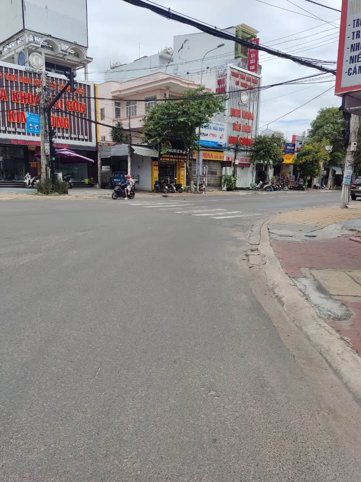 Nhà Mặt Tiền Kinh Doanh Thủ Khoa Huân 132m² giá 16 tỷ - Cơ hội đầu tư lý tưởng!