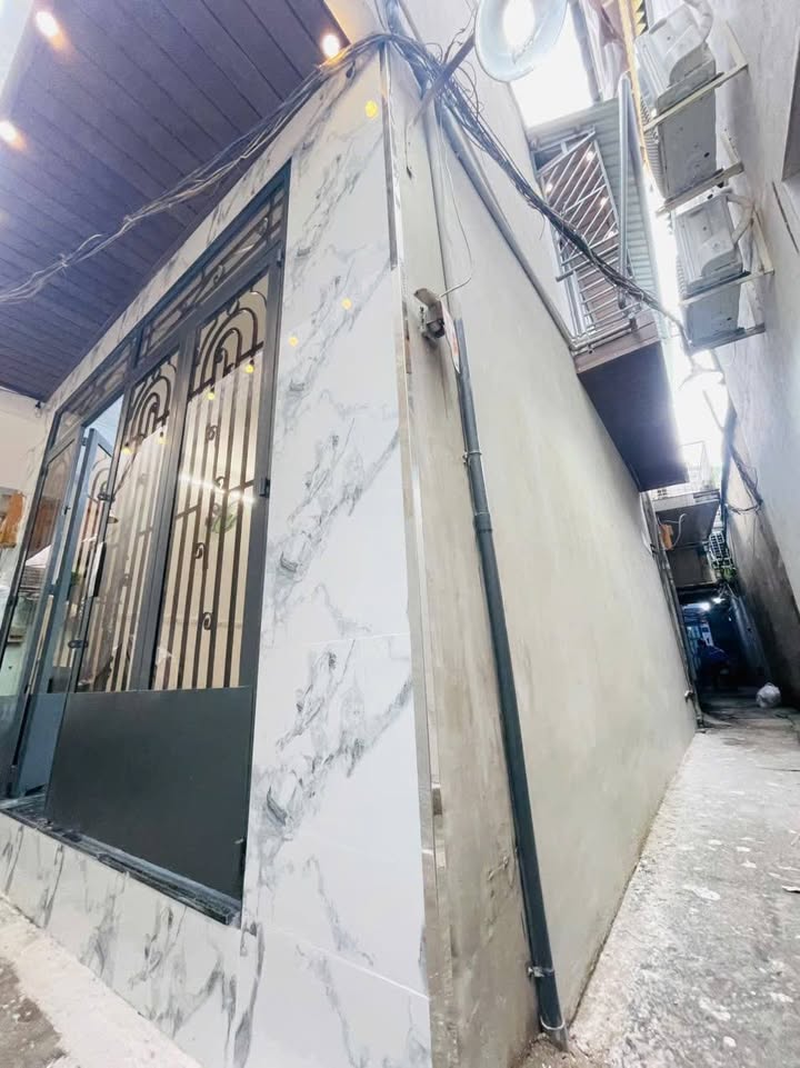 Nhà chính chủ đường Cao Lỗ, quận 8, diện tích 24m² - Giá 1.65 tỷ, sổ hồng đầy đủ!