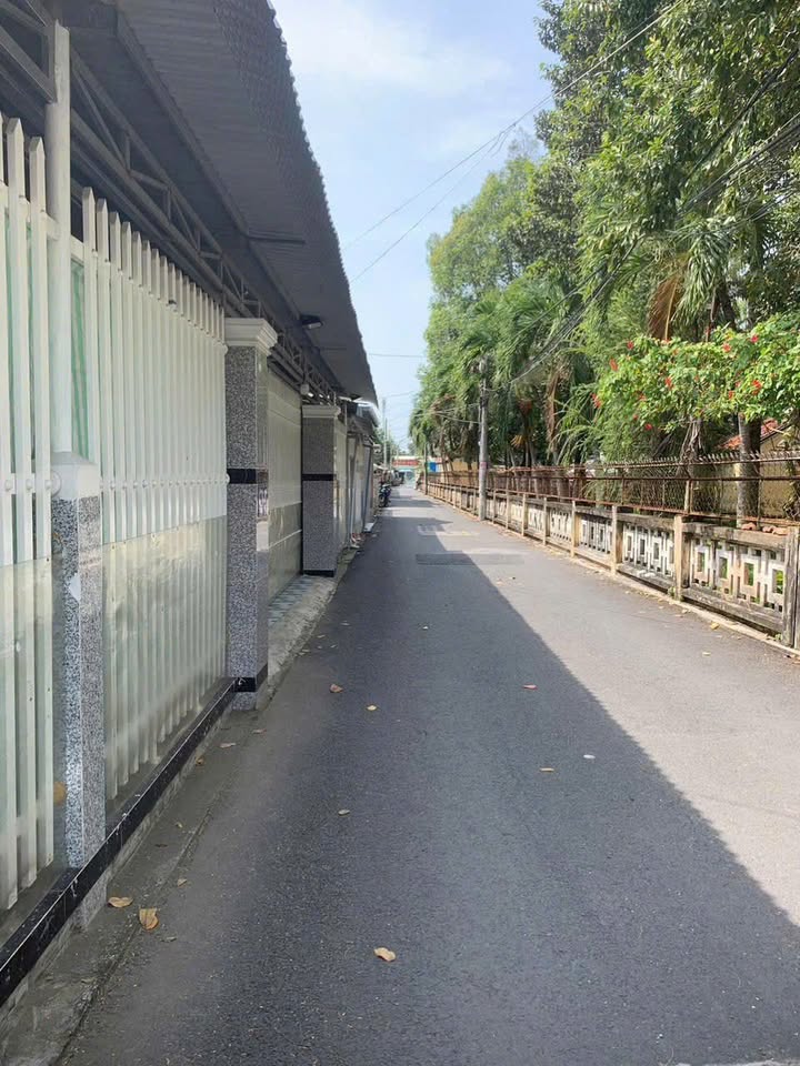 Nhà phố Trần Phú, Vĩnh Long 128m² giá 1.35 tỷ - Đầu tư sinh lời tốt!