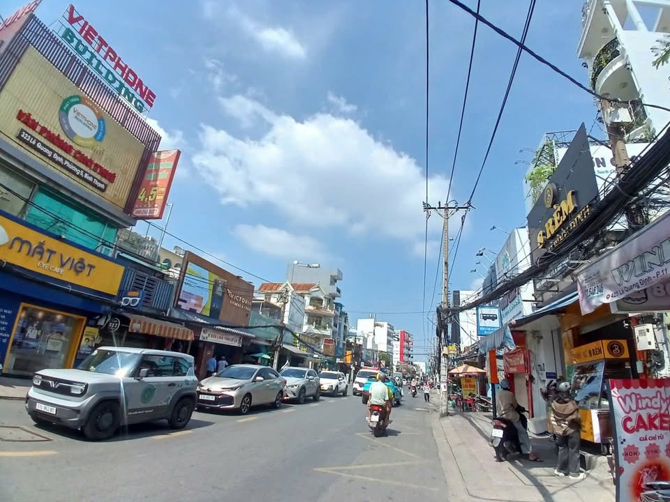 Nhà mặt tiền Lê Quang Định Bình Thạnh 66m² giá 15.985 tỷ - Đầu tư sinh lợi cao!