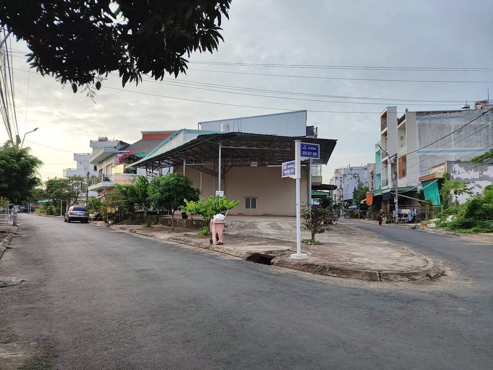 Cho thuê mặt bằng góc đường Phạm Ngọc Thạch, Mỹ Phước 160m² - Giá cực tốt chỉ 5 triệu/tháng!