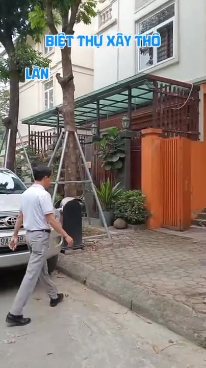 Biệt thự Townhouse 134m² KĐT Làng Việt Kiều Châu Âu - Chỉ 40 tỷ sở hữu ngay!
