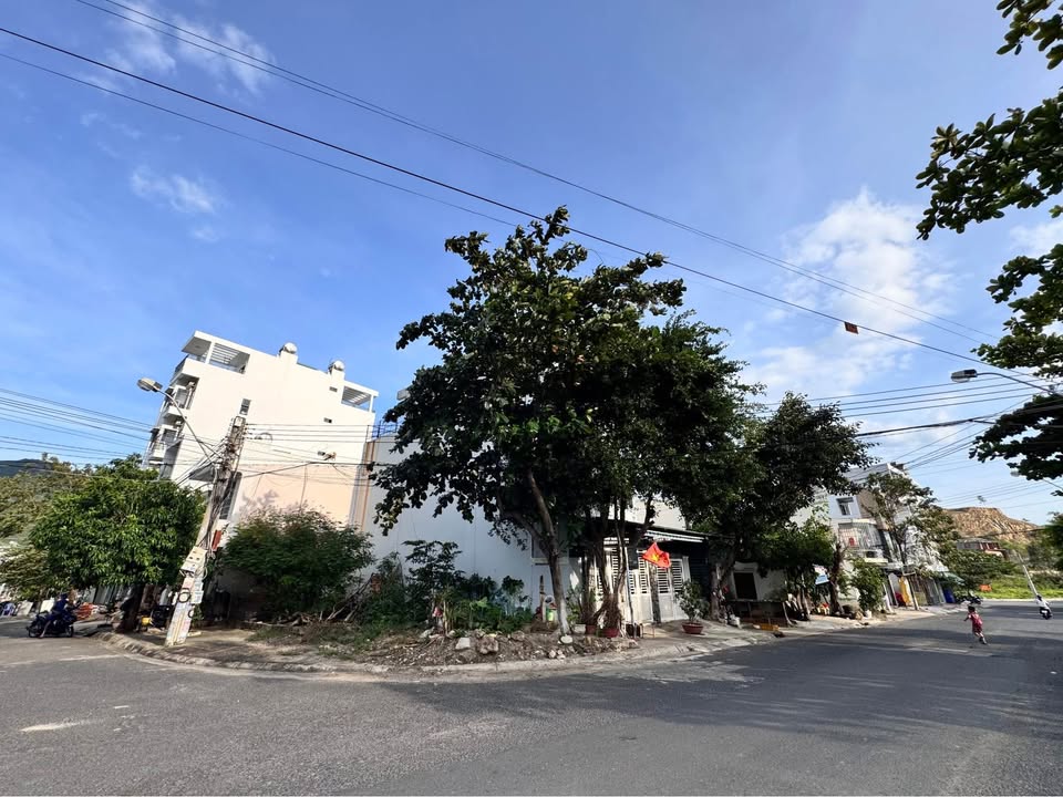 Đất góc đường Ngô Văn Sở và Bùi Huy Bích, Nha Trang 75m² giá 6.5 tỷ - Sổ đỏ chính chủ!
