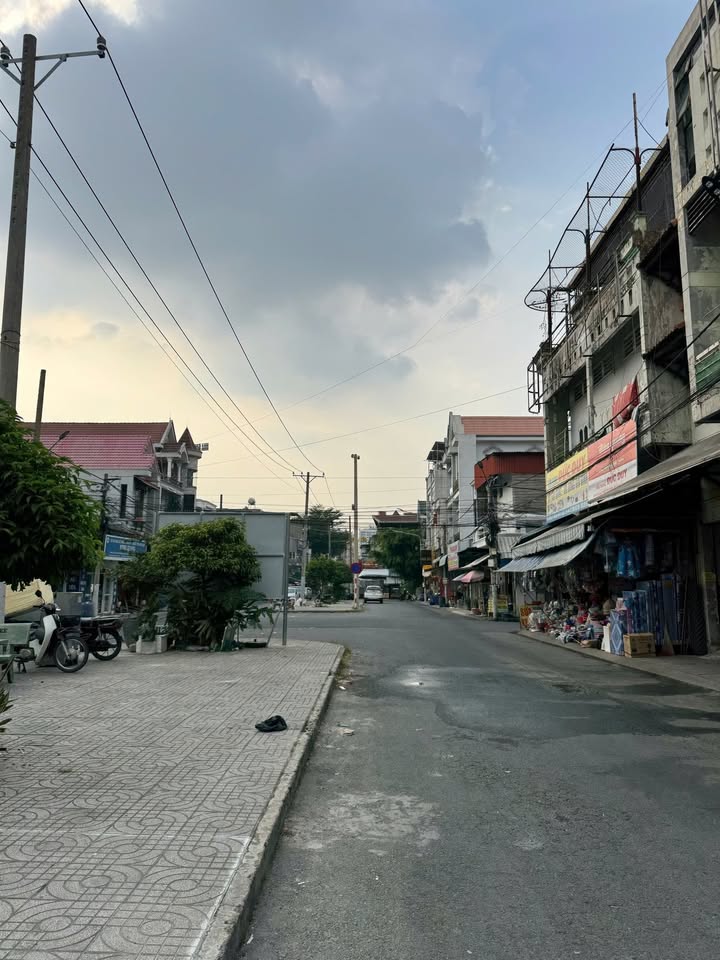 Nhà mặt tiền kinh doanh đường 434, Bình Hoà, Thuận An 150m² giá 6.8 tỷ - Đầu tư sinh lời ngay!