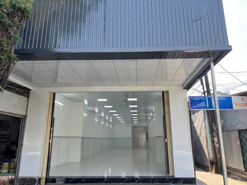 Nhà cho thuê mặt tiền đường Nguyễn Trung Trực, Rạch Giá 180m² - Kinh doanh đa ngành nghề!