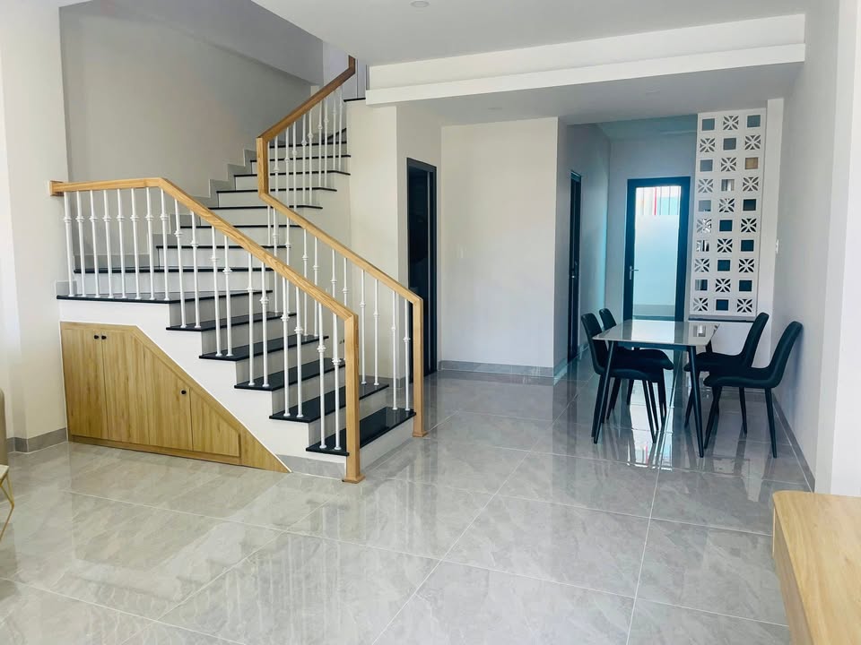 Căn hộ cho thuê Sun Casa Central Tân Uyên 4 phòng ngủ giá 14 triệu - Nội thất đẹp như hình!