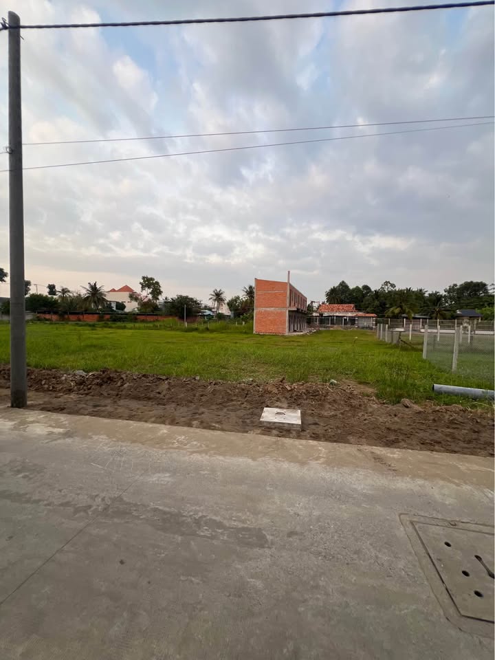 Đất nền phường 3 Tân An 130m² giá 1.9 tỷ - Đường xe 16 chỗ vào tận nơi!