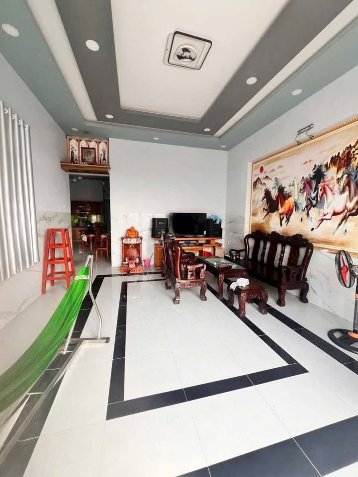 Nhà 2 tầng Phước Hải 184m² giá 4 tỷ - Hướng biển, sẵn sàng vào ở!