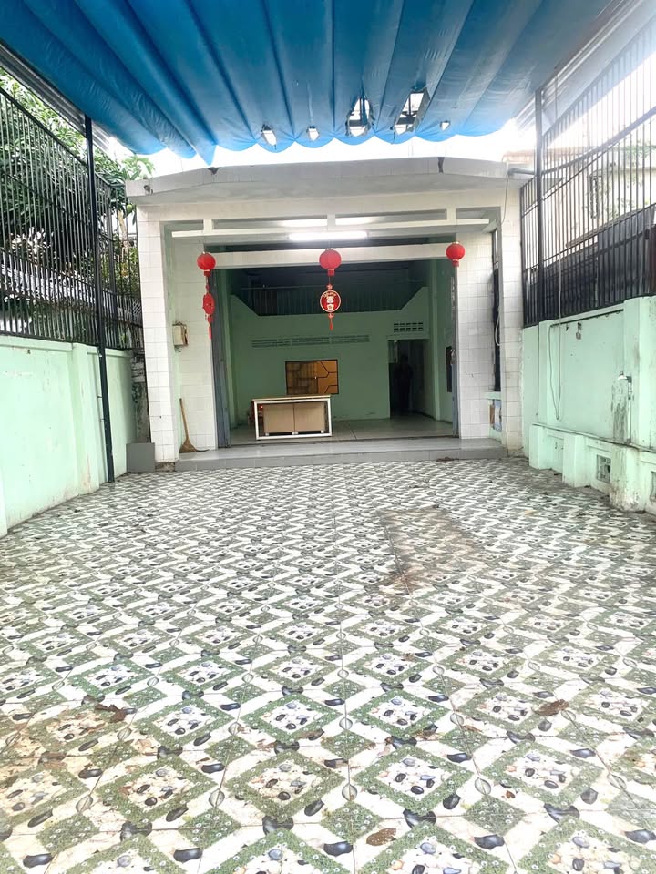 Nhà mặt bằng cho thuê tại Bắc Nha Trang 160m² giá chỉ 8 triệu - Lý tưởng cho kinh doanh!