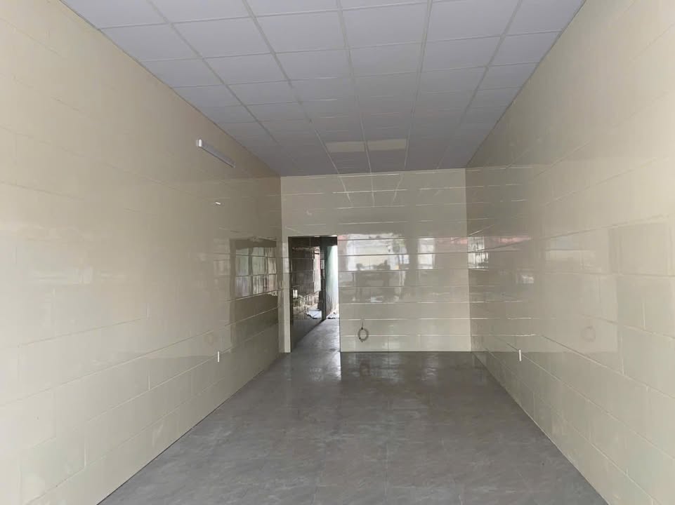 Nhà mặt phố Trần Tất Văn, Kiến An 132m² giá 8.58 tỷ - Kinh doanh đắc địa!