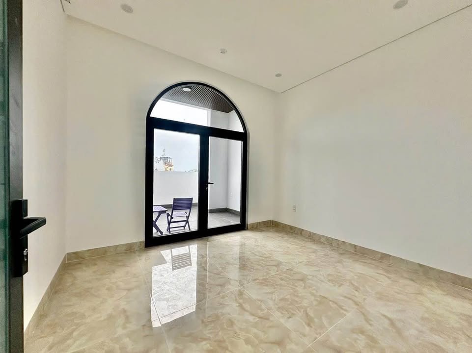 Nhà cho thuê 4 tầng 90m² tại Dương Đình Nghệ - Phù hợp làm văn phòng