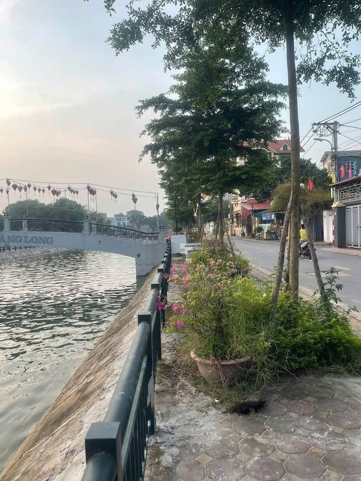 Bán đất Đặng Xá Gia Lâm 39m² - Tặng nhà cấp 4, ô tô vào tận đất!