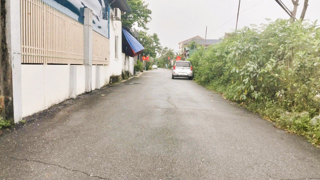 Đất nền chính chủ tại khu phố 6, Đại Nài 100m² giá 1 tỷ - Sổ đỏ đầy đủ!