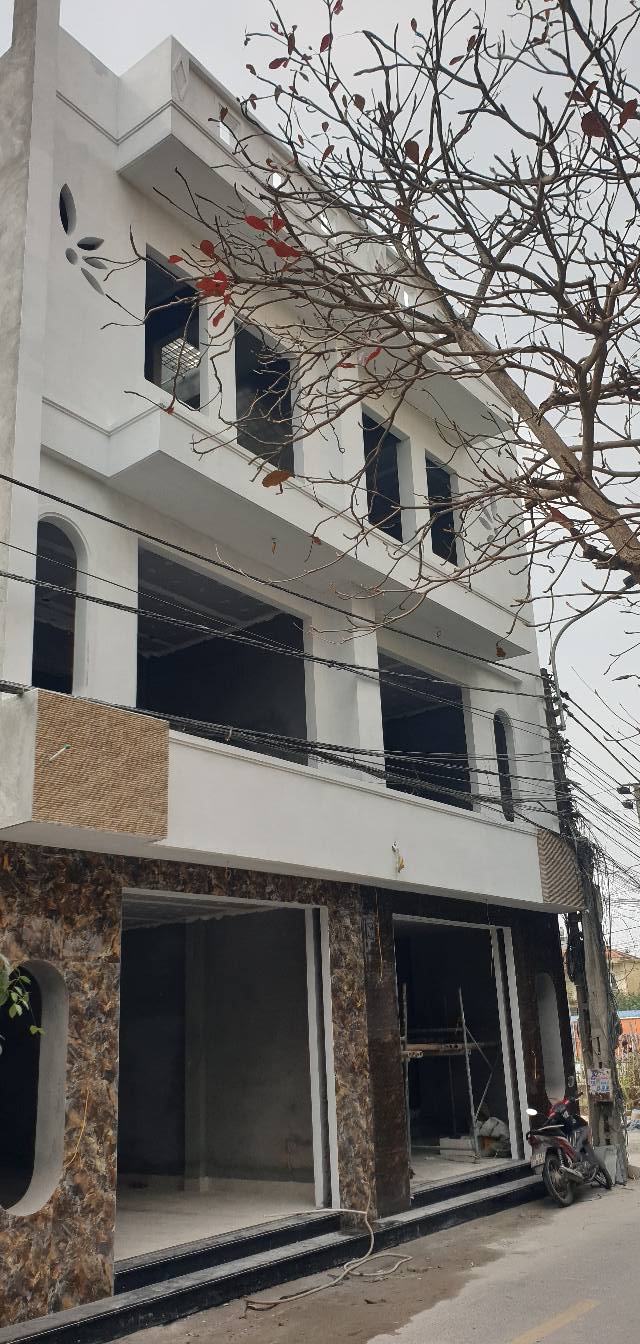 Nhà 3 tầng mặt đường nhánh Văn Cao, Nam Định 46m² giá 3 tỷ - Vị trí đắc địa cho kinh doanh!