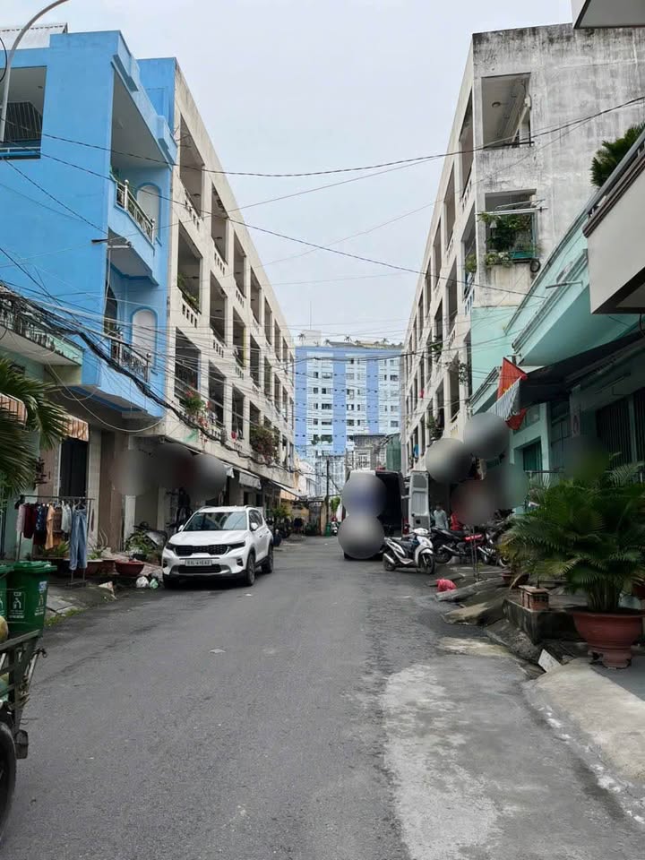 Chung cư Bà Hom, Quận 6, 52m² giá 1.7 tỷ - Sổ hồng chính chủ, xe hơi dưới nhà!