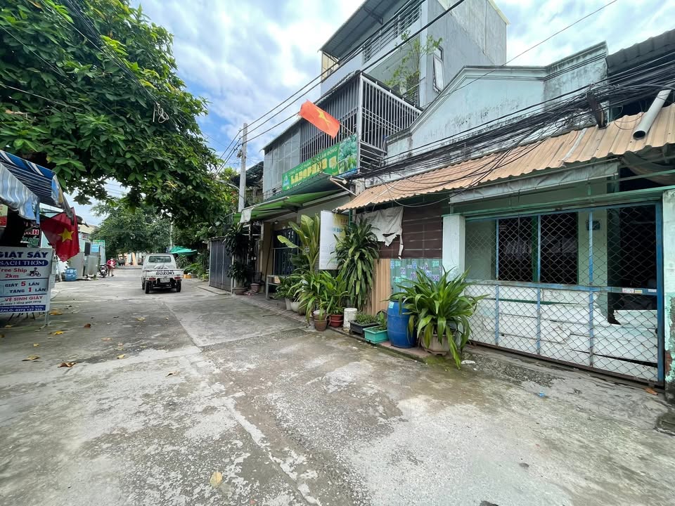 Nhà cấp 4 mặt tiền hẻm 7m đường 339, Phước Long B, Quận 9, 55m² - Cơ hội đầu tư tuyệt vời!