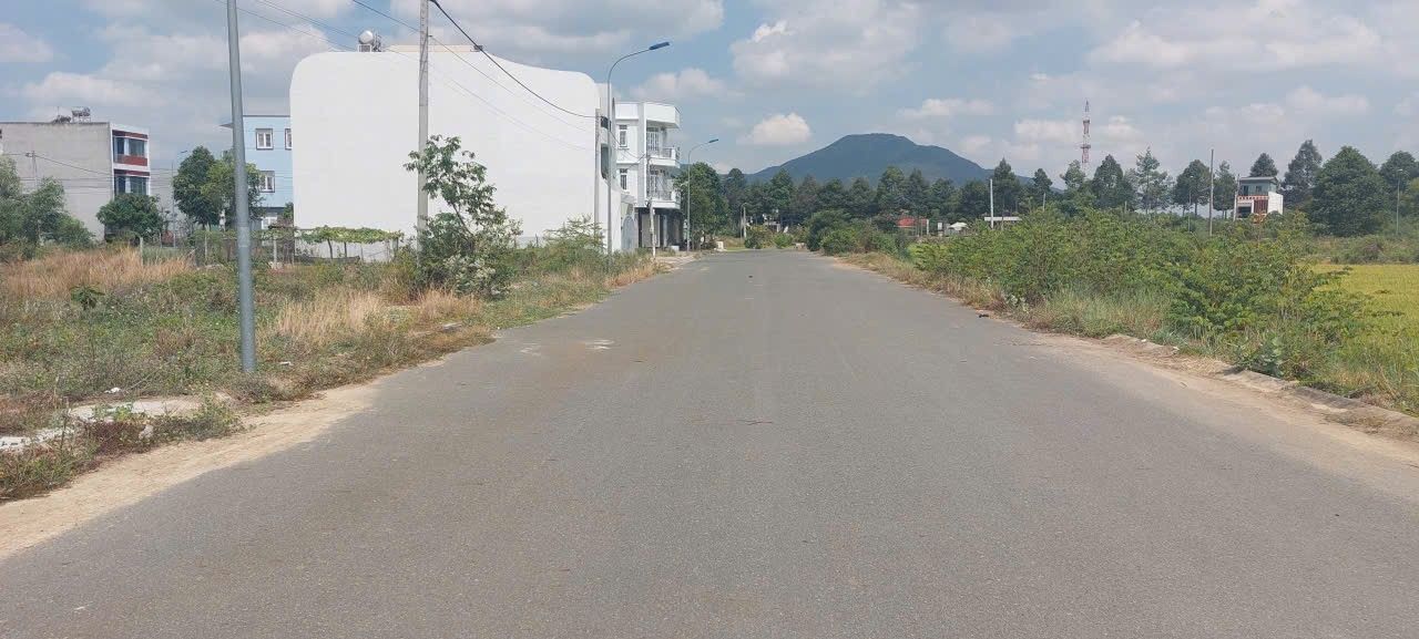 Bán Mặt tiền đường Phan Đình Phùng, Hòa Long, Bà Rịa 114m² giá 2.6 tỷ - Đầu tư sinh lời!