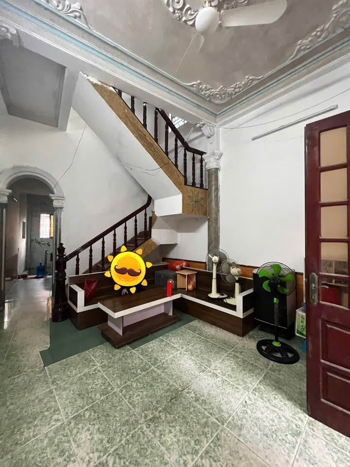 Nhà 3 tầng mặt đường Phan Đình Phùng, 50m² giá 3 tỷ - Kinh doanh thuận tiện!