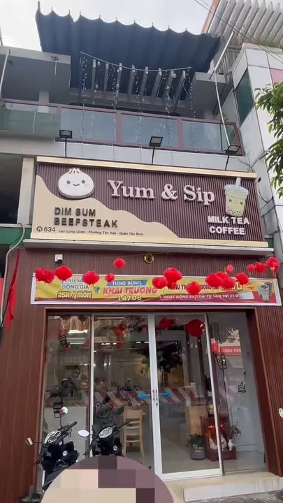 Cho thuê mặt bằng đẹp tại 634 Lạc Long Quân, Tân Bình - Đường lớn, đông đúc!