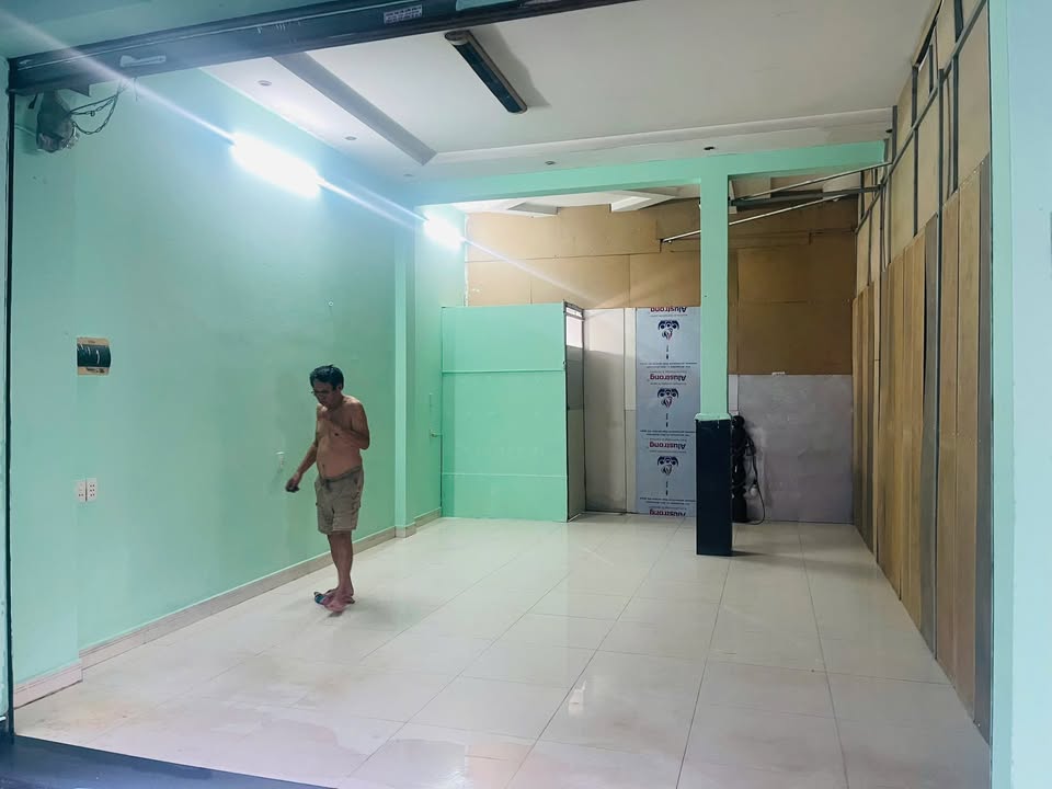 Cho thuê mặt bằng mặt tiền đường Đông Bắc, Quận 12 - Giá 9 triệu/tháng, vị trí đắc địa!