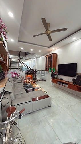 Nhà đúc 4 tầng hẻm 5m đường Nguyễn Văn Quá, quận 12 giá 6.9 tỷ - Phù hợp gia đình đông người!