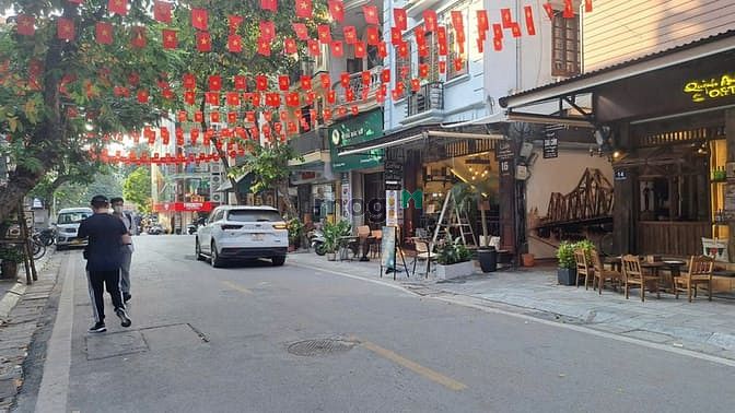 Bán mặt phố Hàng Phèn, Hoàn Kiếm 52m² giá 60 tỷ - Đầu tư tuyệt vời!