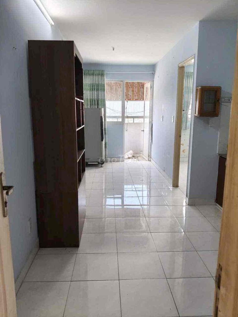 Cho thuê căn hộ Lê Thành Tân Tạo Block B, 34m² chỉ 3.8 triệu - Trang bị đầy đủ tiện nghi!