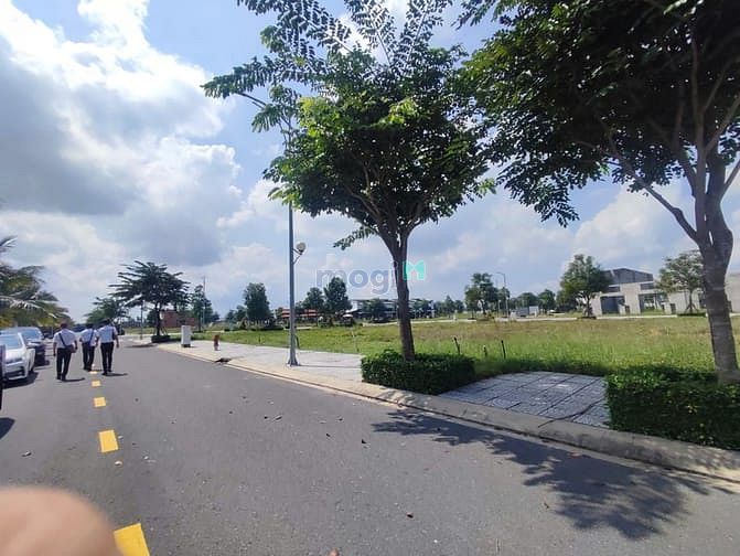 Đất nền Bến Lức Long An 88.76m² giá 2.1 tỷ - Pháp lý rõ ràng, tiện ích đa dạng!