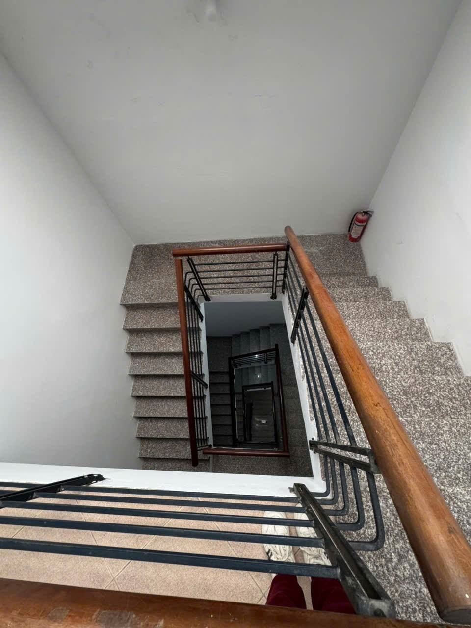 Nhà Phố Đẹp Đường Bưởi, Quận Ba Đình 72m² giá 31.5 tỷ - Mặt tiền rộng, ô tô tránh