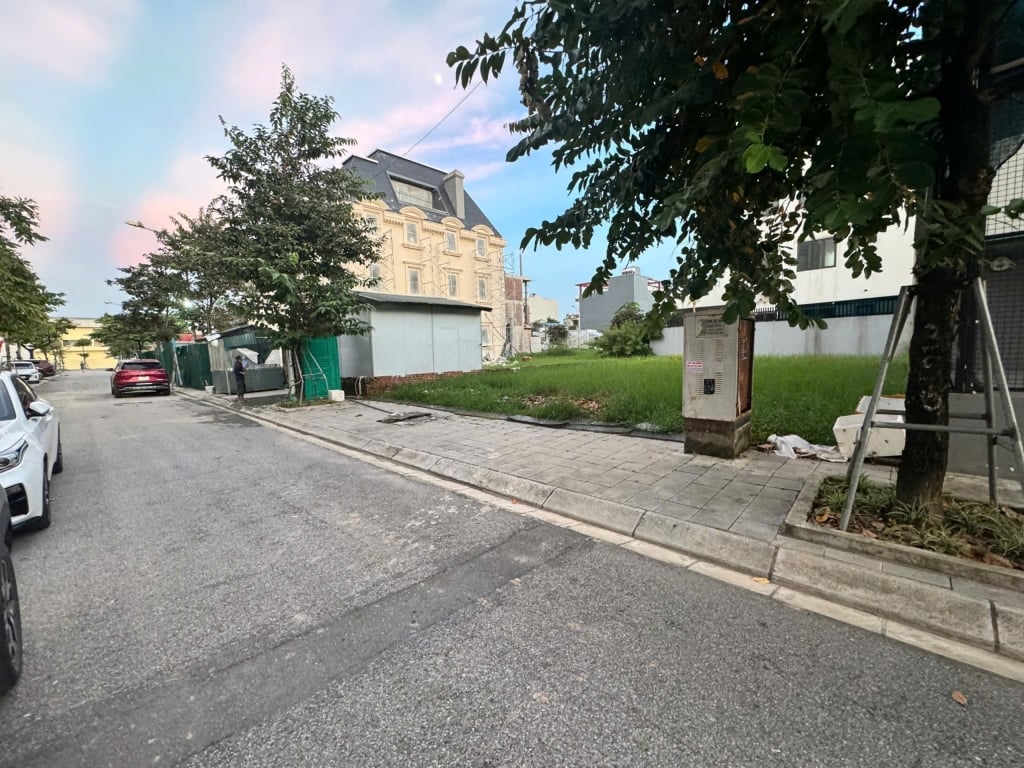 Bán đất biệt thự 250m² - Khu đô thị Nguyên Khê, Đông Anh - Vị trí sầm uất, an ninh tốt!