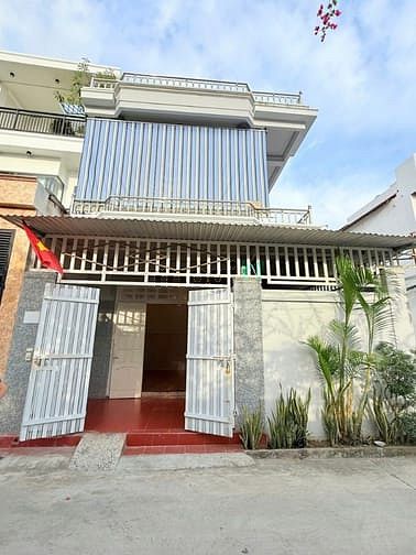 Nhà góc 2 mặt tiền 130m² tại Vĩnh Hải giá chỉ 7.5 tỷ - Cơ hội hiếm có!