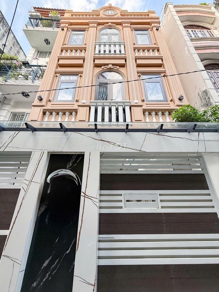 🏡 SIÊU CHDV 12 PHÒNG – PHÚ NHUẬN – 90m² – GIÁ TỐT – DÒNG TIỀN TỐT 🚗