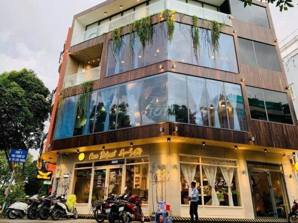 Biệt thự MT Hoa Lan Phường 11 Phú Nhuận 160m² giá 70 triệu - Kinh doanh sầm uất ngay khu Phan Xích Long!