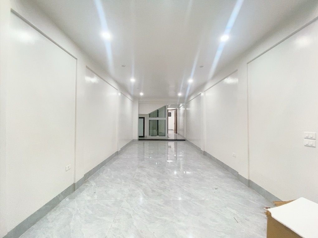 Nhà phố Thái Hà 120m² giá 60 tỷ - Siêu phẩm dòng tiền bền vững!