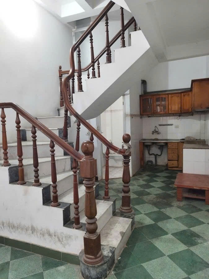 Bán nhà Minh Khai 36m² giá 13.8 tỷ - Ô tô dừng đỗ, vị trí đỉnh!