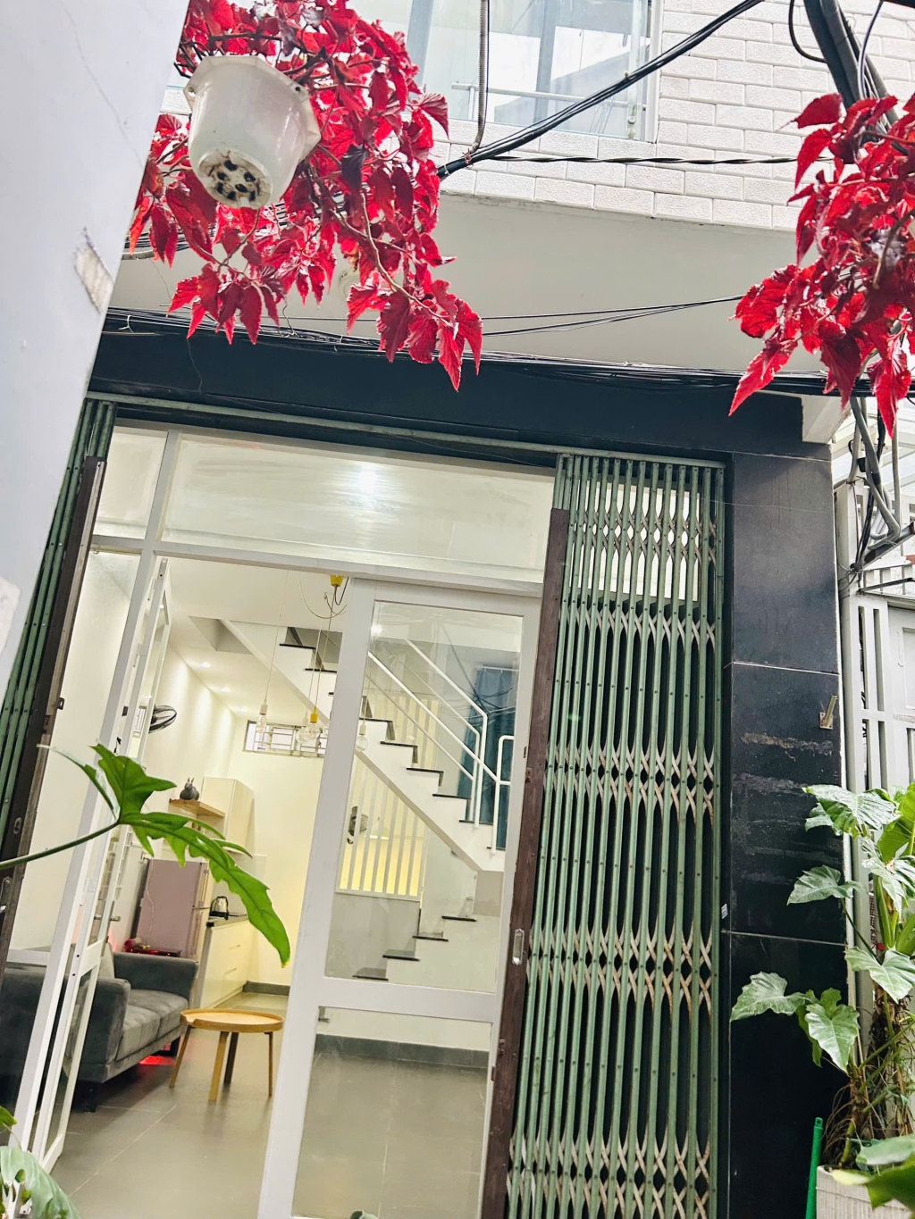 Bán nhà hẻm rộng thoáng Cách Mạng Tháng Tám, Quận 3, 32m² - Giá 5.4 tỷ thương lượng!