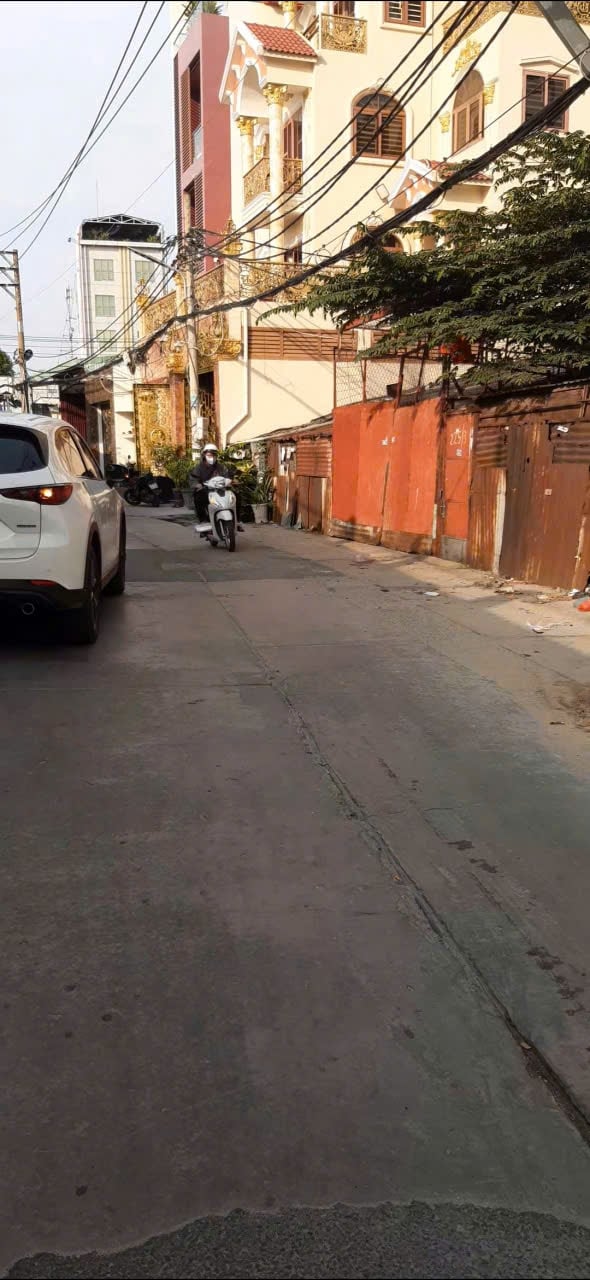 Nhà Bình Tân Đường Lê Văn Quới 62m² giá 6.1 tỷ - Thiết kế hiện đại, sẵn sàng vào ở!