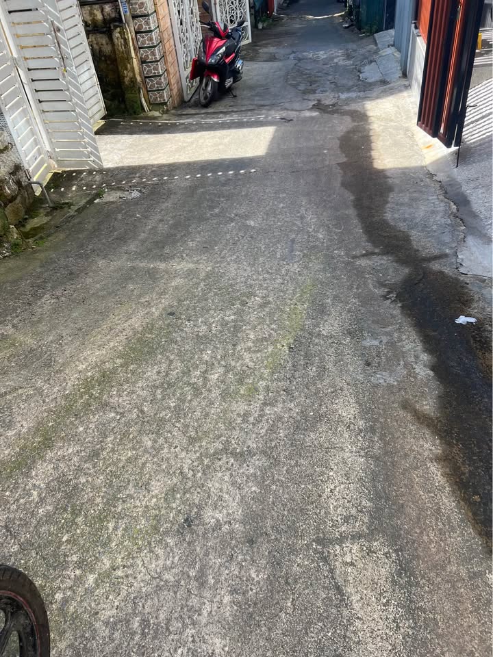 Đất nở hậu đường Mai Hắc Đế, Đà Lạt 67m² giá 5.5 tỷ - Ô tô tận đất!