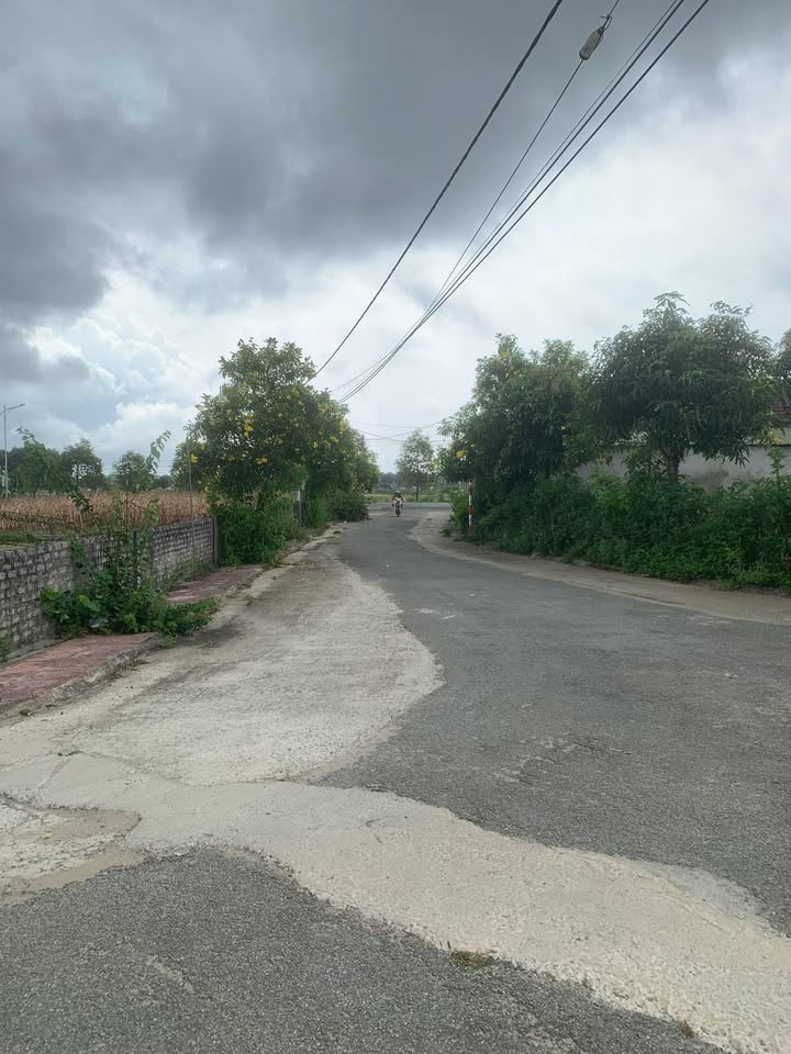 Đất nền Nghi Xuân Hà Tĩnh 100m² giá 1.3 tỷ - Vị trí thuận lợi gần Quốc lộ 8B!