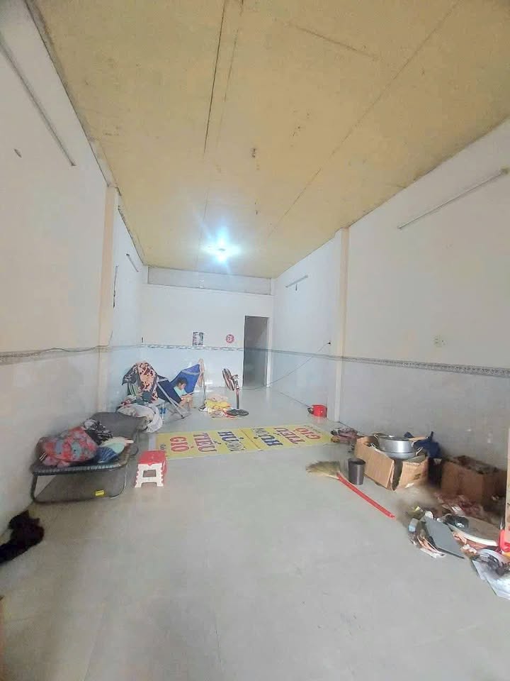 Cho thuê nhà mặt tiền Trương Thị Hoa, Q12 - 120m² chỉ 12 triệu/tháng, kinh doanh thuận lợi!