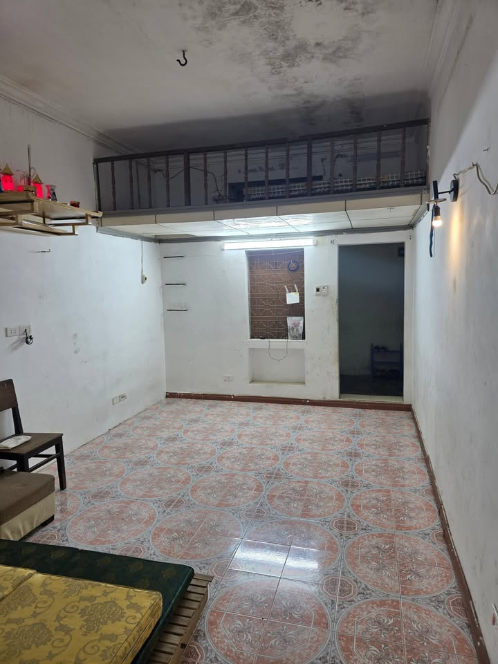 Căn hộ cho thuê A1 TT Bệnh viện E 45m² giá 4 triệu - Không gian yên tĩnh cho gia đình!