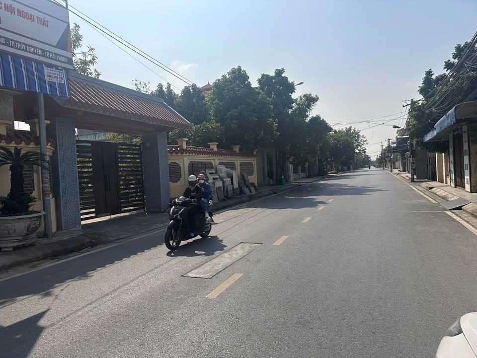 Đất nền chính chủ 167m² mặt đường Lê Ích Mộc - Giá chỉ 4,35 tỷ VND!