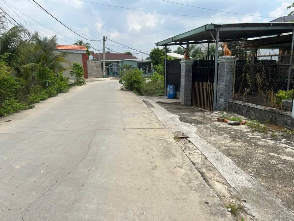 Đất mặt tiền đường Phú Chánh 30, Tân Uyên 110m² giá 1.75 tỷ - Cơ hội không thể bỏ lỡ!