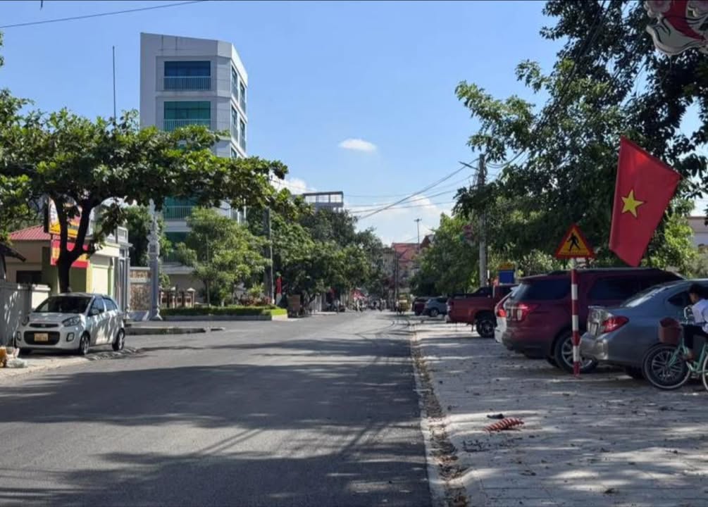 Đất nền Đại Mạch - Đông Anh 65m² giá chỉ 4 tỷ - Sổ đỏ chính chủ, ô tô đỗ cửa!