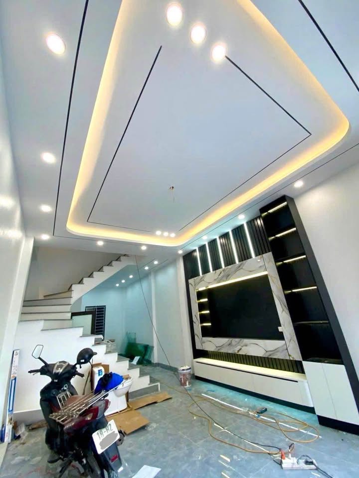 Nhà 3 tầng đường Mỹ Xá, 47m² giá 2.05 tỷ - Gần Ủy Ban Nhân Dân!