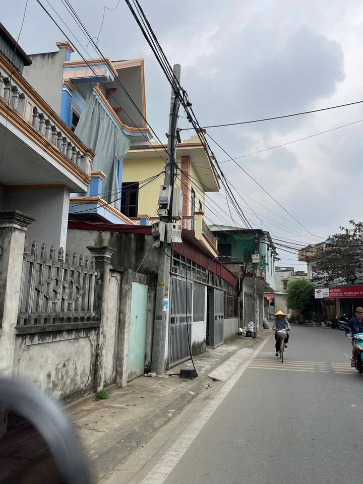 Đất Yên Lương, Ý Yên 74m² giá 1 tỷ - Khu dân cư sầm uất, đầu tư sinh lời!